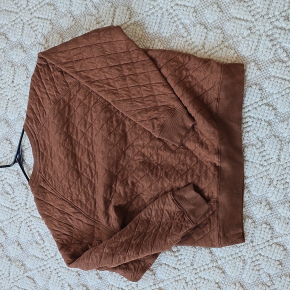 Eddie Bauer Quilted Burnt Orange Crewneck Sweater - Picture 4 of 4